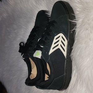 New Cariuma CATIBA PRO Skate Black Suede with Ivory Logo Sneakers